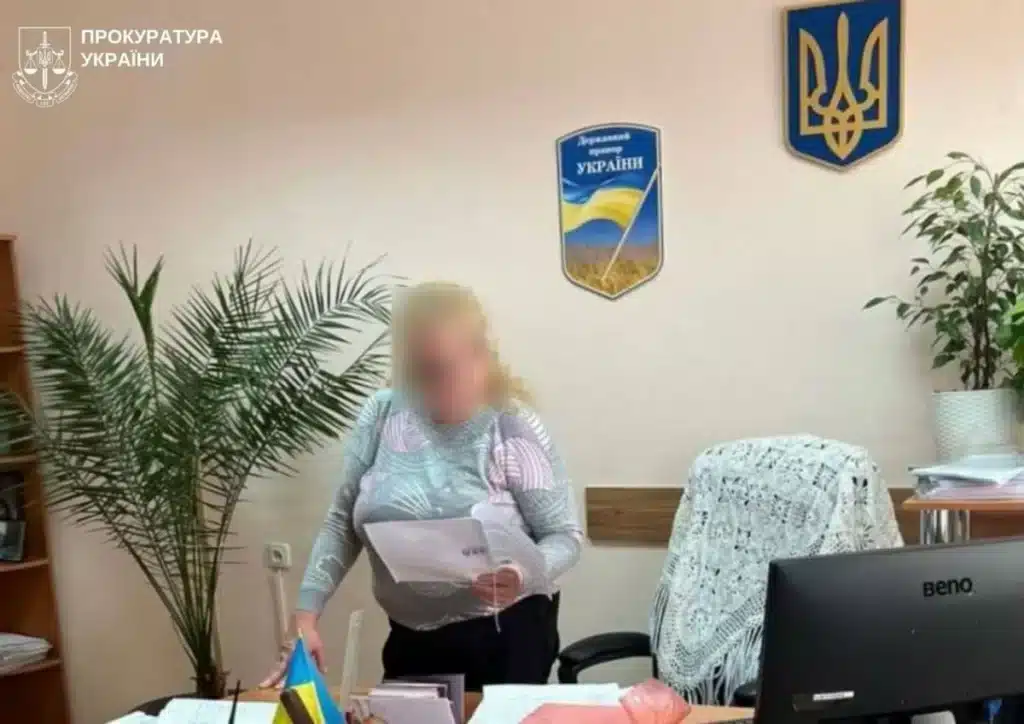 Колишня суддя Лариса Богомолова під час слідчих дій у справі про державну зраду