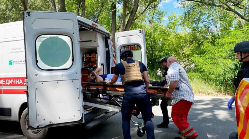 удар КАБами Сумщина — наслідки авіабомбардування, семеро мирних жителів поранено
