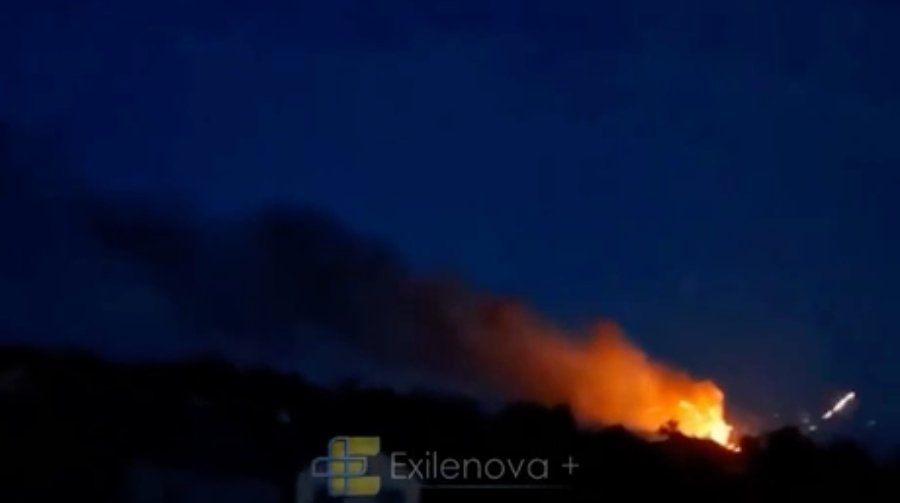 вибух Донецьк склад боєприпасів охоплений вогнем на тлі густого диму