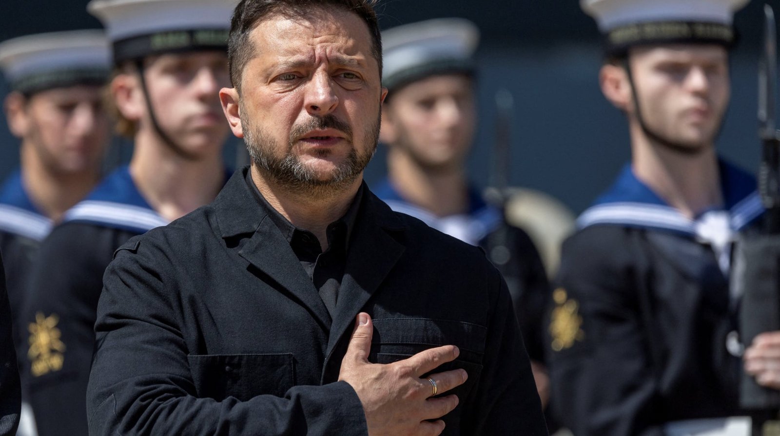 Зеленський заявляє що Крим переговори наразі не є пріоритетом на мирних перемовинах