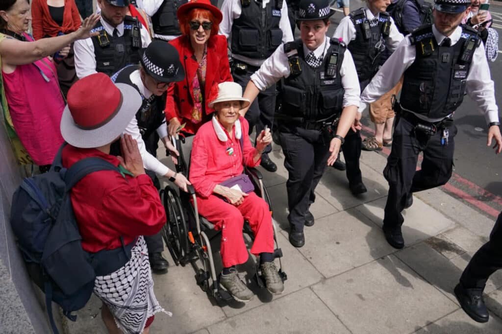 Затримання учасників Palestine Action у Лондоні під час акції протесту