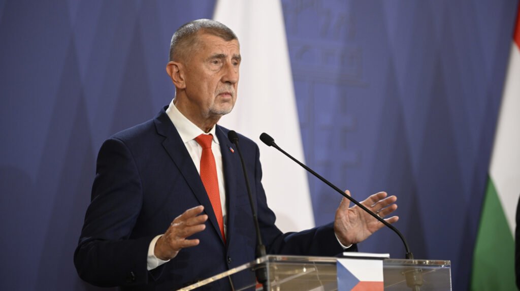Бабіш на саміті НАТО не блокуватиме допомогу Україні від союзників
