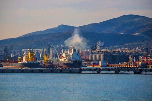 Чорноморський флот Росії у порту Новоросійська — кораблі та їхній поточний стан
