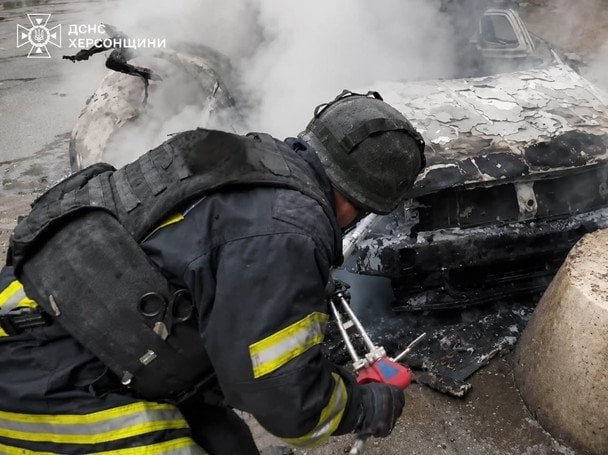 удар по Херсону залишив жертви та руйнування серед мирного населення міста
