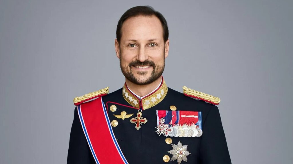 Гокон стає новим королем Норвегії після смерті Гаральда V на офіційній церемонії