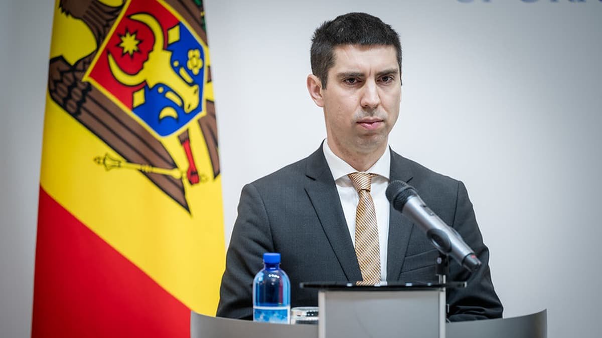 Попшой українська мова: міністр МЗС Молдови виступає українською під час візиту до Києва
