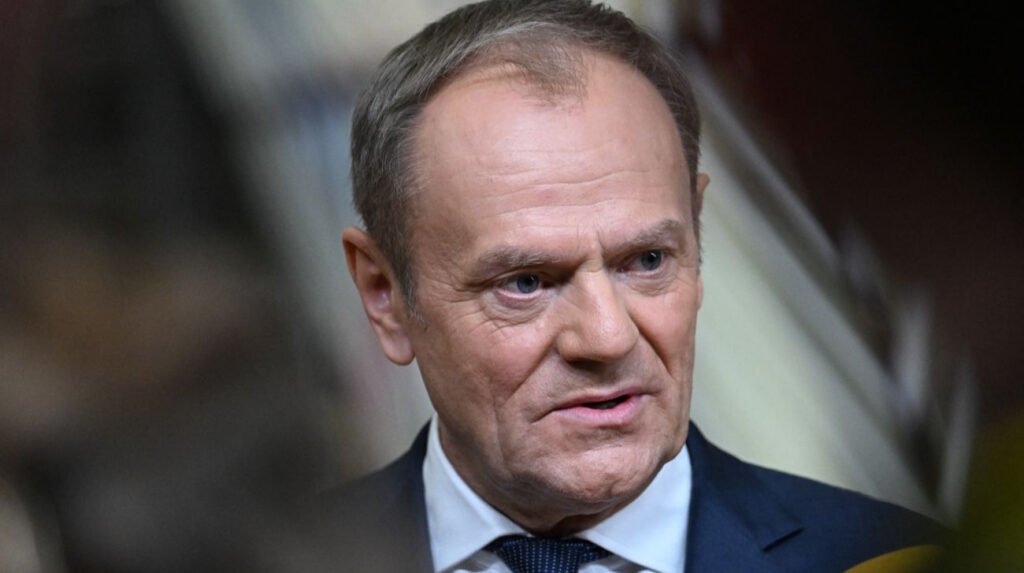 Туск попереджає про можливу атаку Росії на Польщу під час офіційного виступу