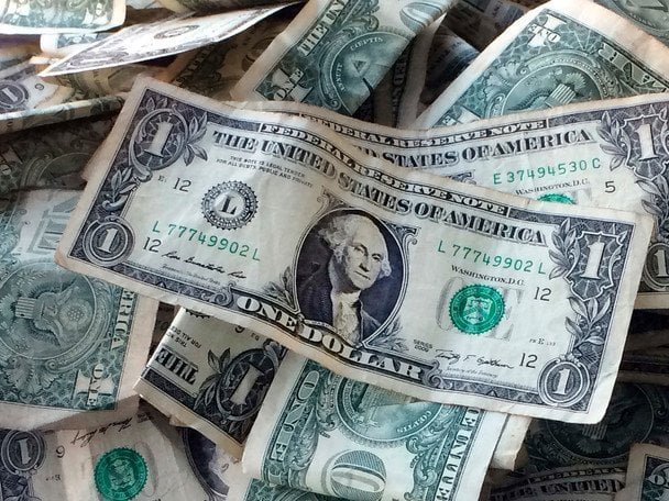 курс долара зріс 24 вересня на валютному ринку України