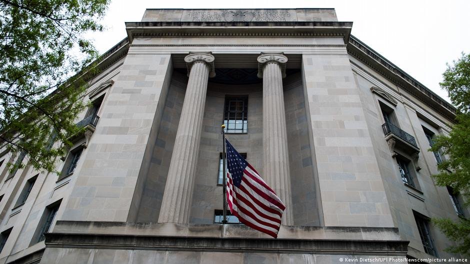 бойкот ЗМІ США з боку Білого дому під слідством Міністерства юстиції