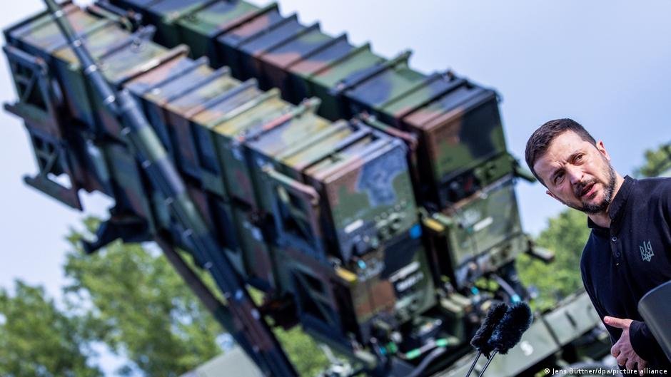 США тиснуть на Київ щодо програми PURL НАТО та ударів по нафтопереробних заводах