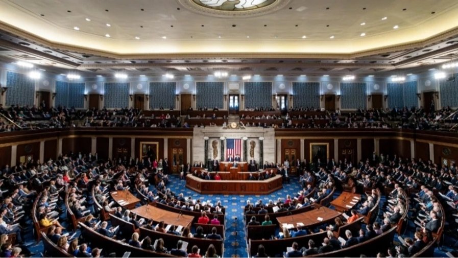 Конгрес США розглядає законопроєкт щодо блокування імпорту російського дизелю