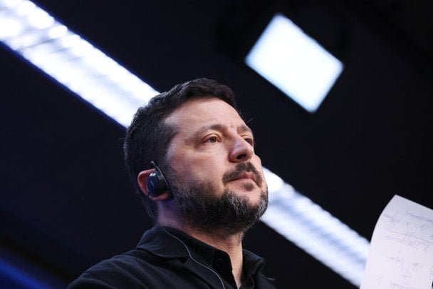 Зеленський заявляє про навмисні обмеження Starlink Україна під час війни