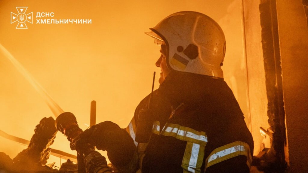 Обстріл Хмельниччини: пошкоджена церква та підприємство після ракетного удару