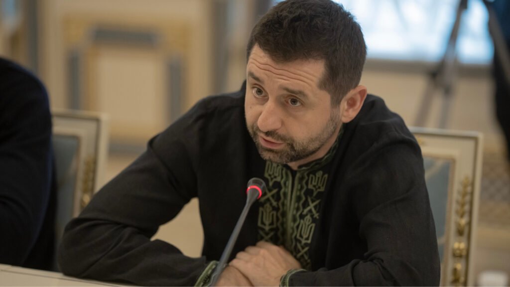 Арахамія повідомляє про майбутнє деблокування Олешок українськими силами